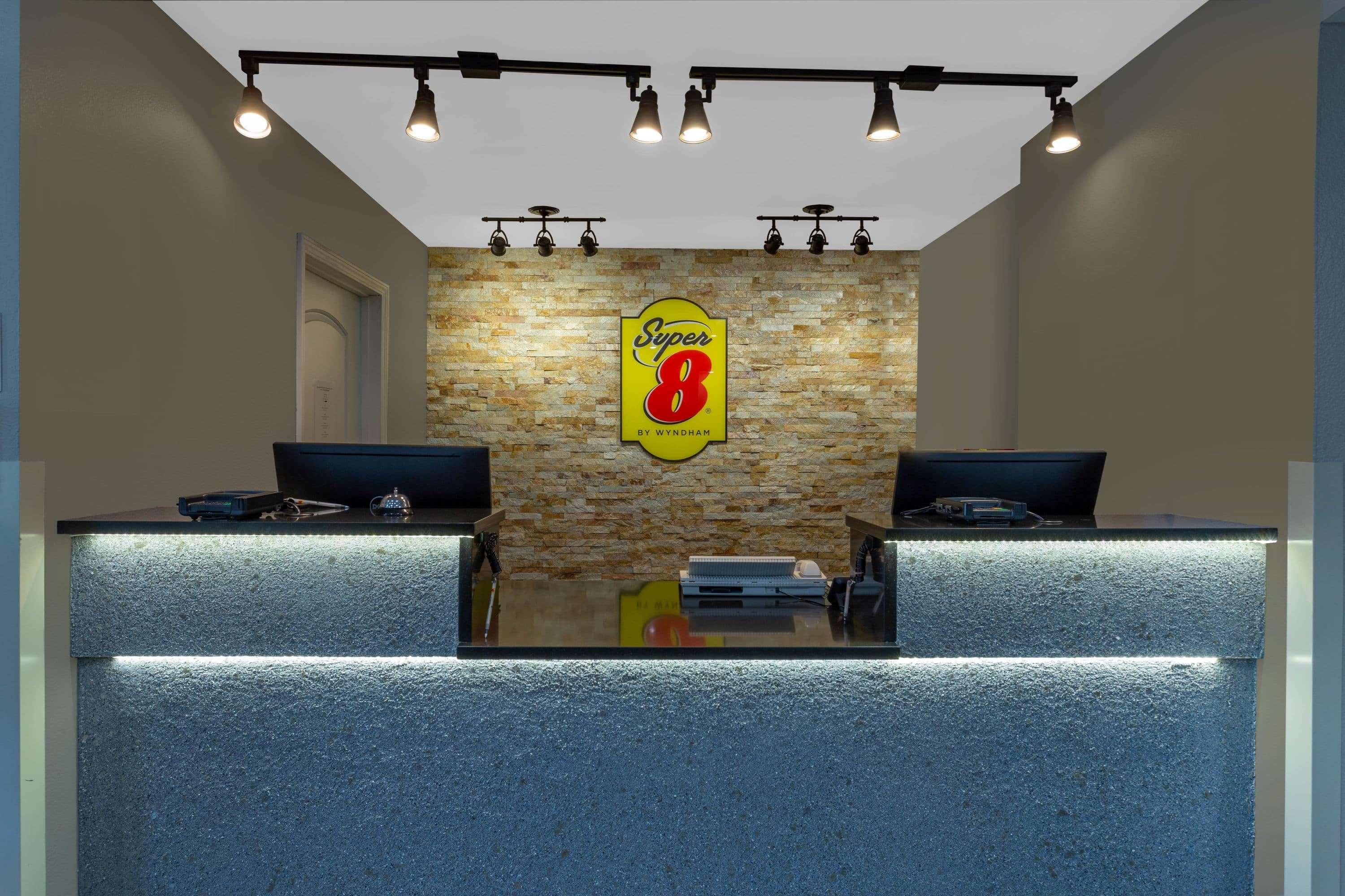 Hotel Super 8 By Wyndham South Holland Esterno foto