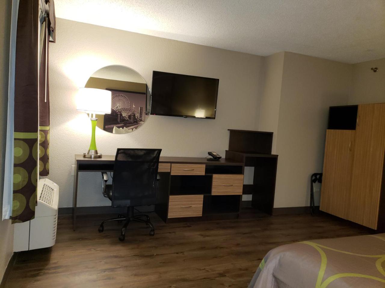 Hotel Super 8 By Wyndham South Holland Esterno foto