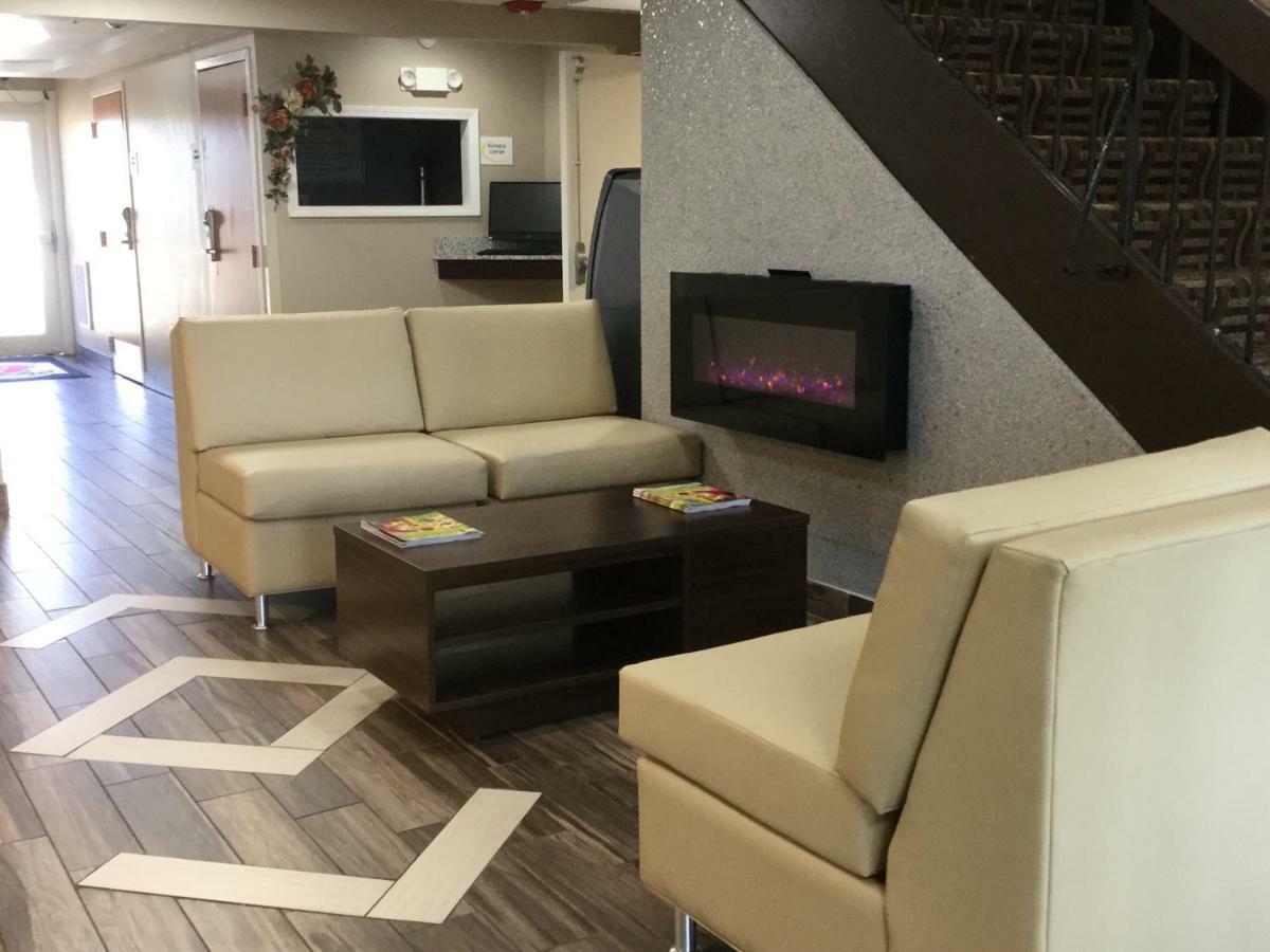 Hotel Super 8 By Wyndham South Holland Esterno foto