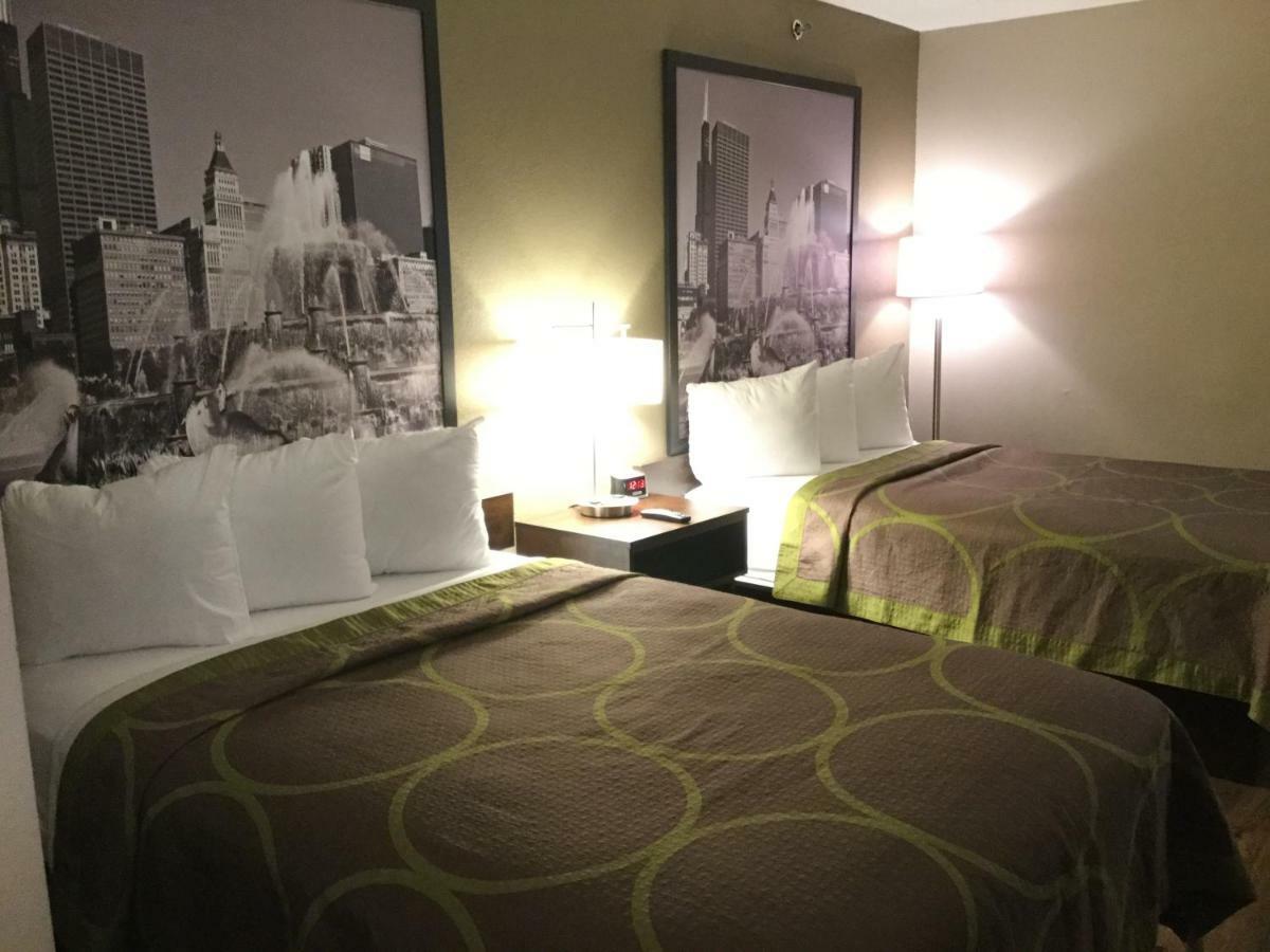 Hotel Super 8 By Wyndham South Holland Esterno foto