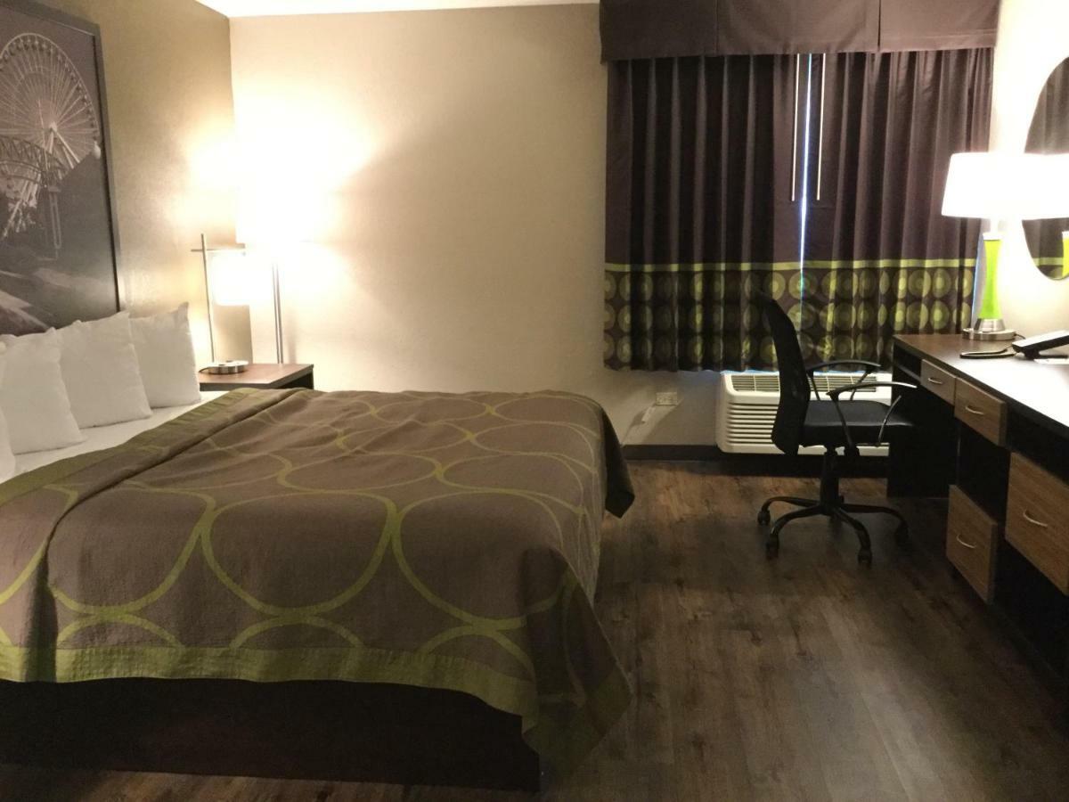 Hotel Super 8 By Wyndham South Holland Esterno foto