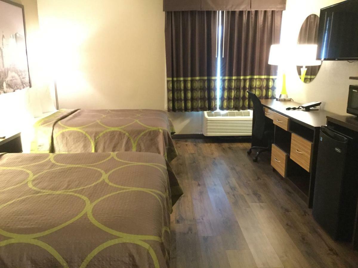 Hotel Super 8 By Wyndham South Holland Esterno foto